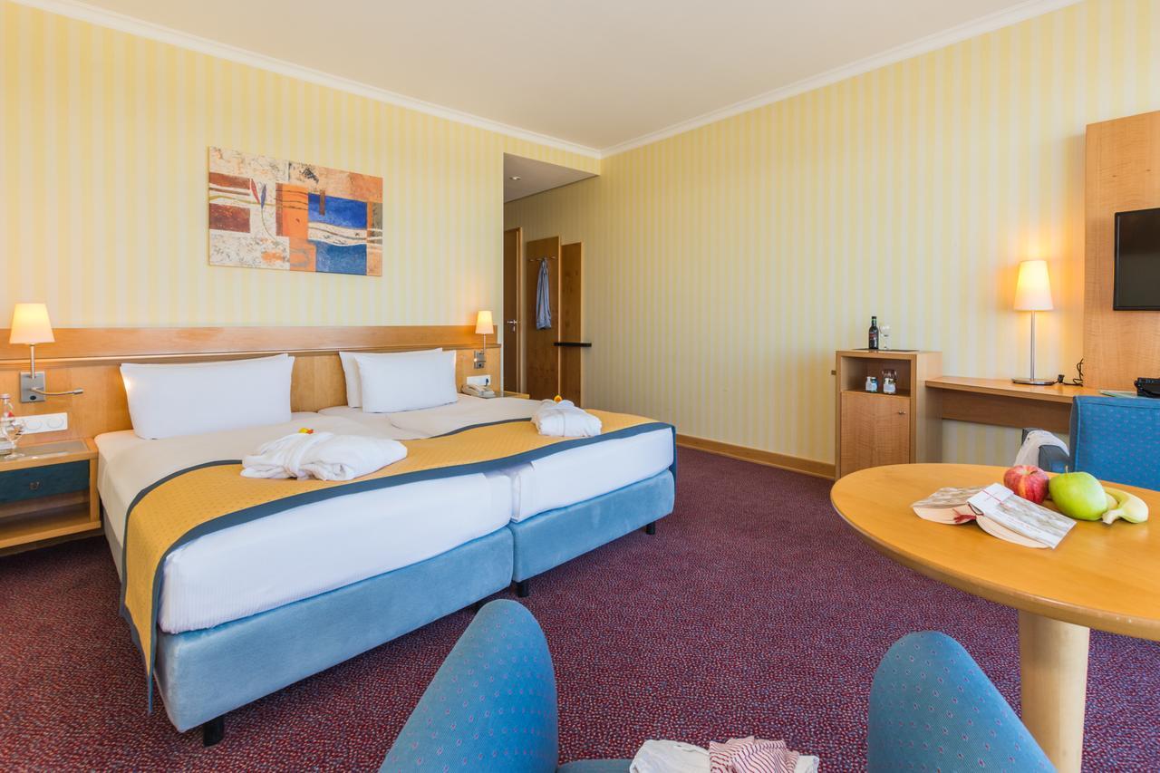 Strand-Hotel Huebner Rostock Eksteriør bilde